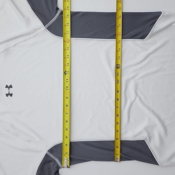 ⭐️3/ $30⭐️ Under Armour Men's Loose Heatgear White T-Shirt Short Sleeves Size S - Picture 5 of 9